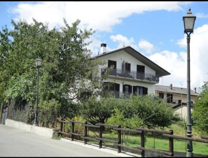 Lo Nou Bnb Pollein Exterior foto
